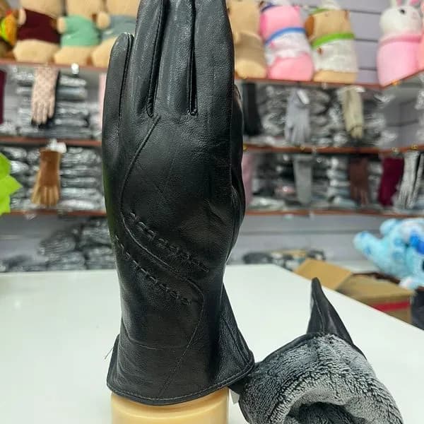 Rękawiczki damskie skórzane czarne z futerkiem