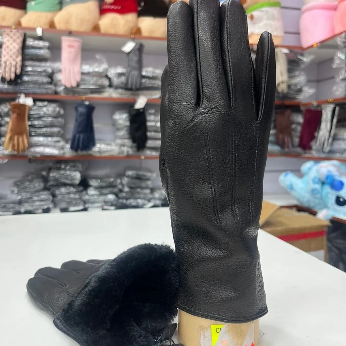 Rękawiczki damskie skórzane czarne z futerkiem