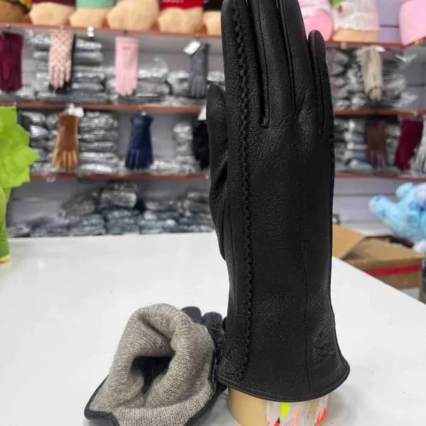 Rękawiczki damskie skórzane czarne z podszyciem