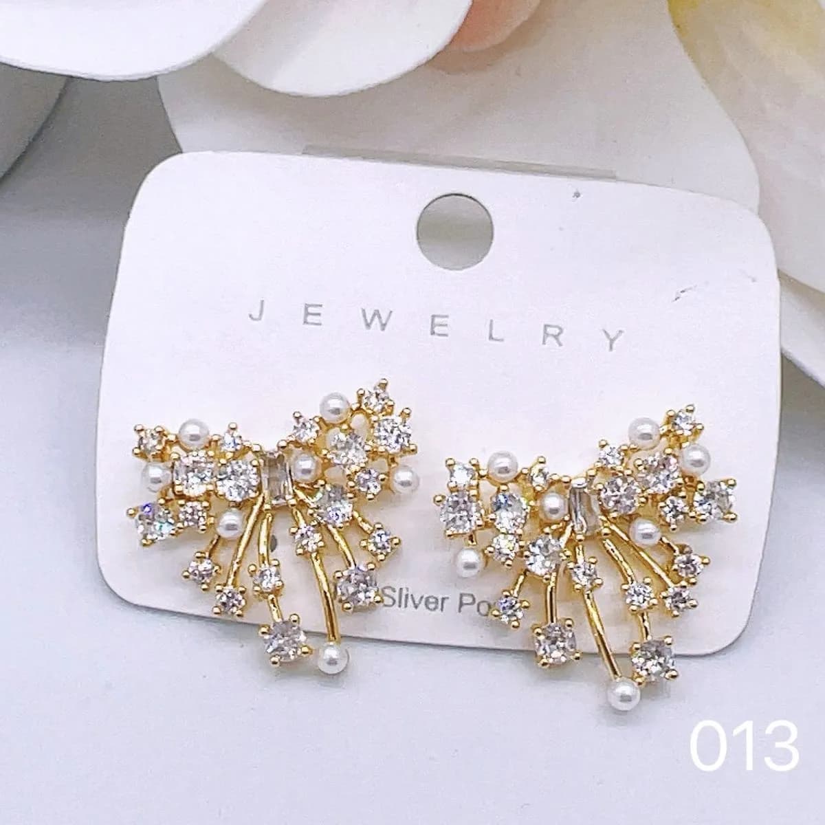 Kolczyki damskie z perełkami i kryształkami złote 020925-155