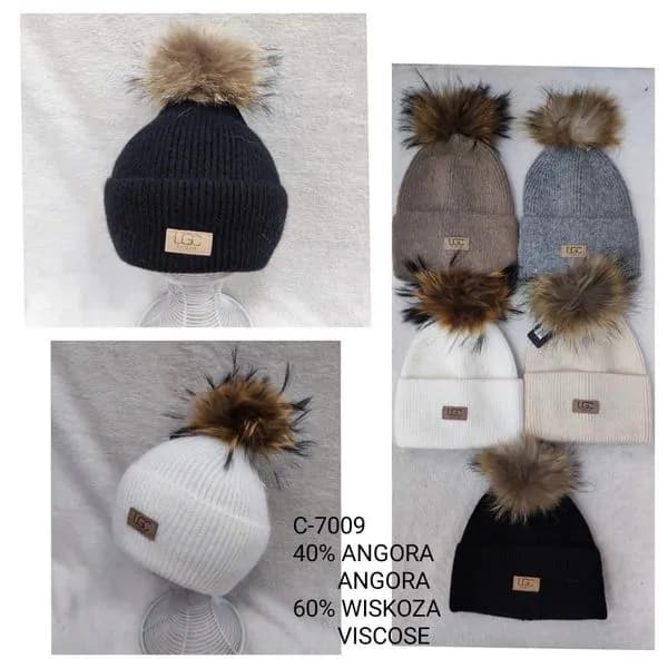 Czapki damskie z pomponem 40% angora 60% wiskoza C-7009