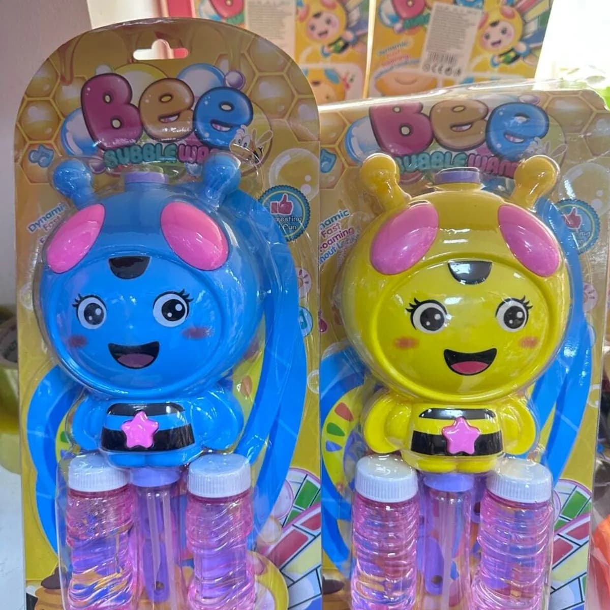 Banki Mydlane Maszynka Pszczółka Bee Bubble Wand 6 szt. Mix