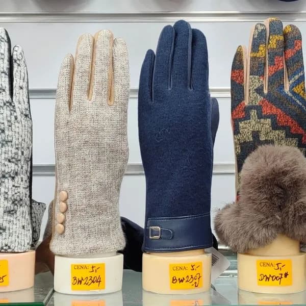 Rękawiczki damskie zimowe różne wzory i kolory