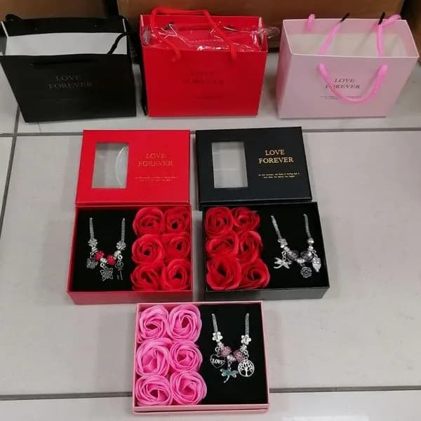 Prezent Pudełko Kwiaty