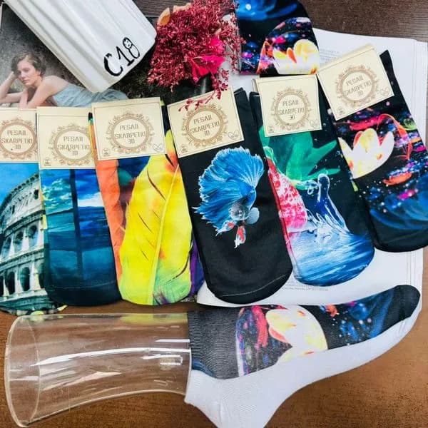 Skarpetki damskie z nadrukiem Pavo 48 szt/opak.