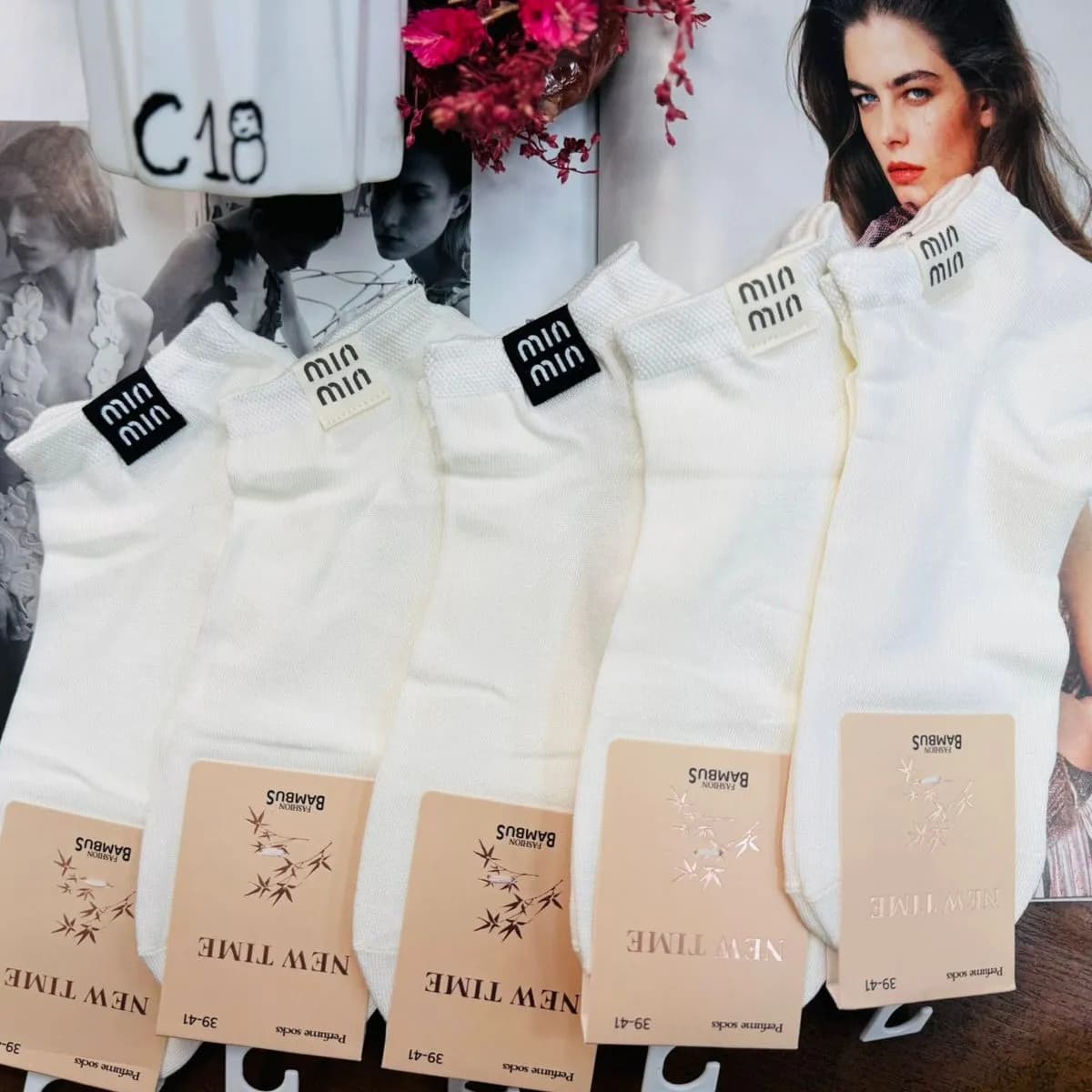 Skarpetki damskie New Style 36-40 białe MIN