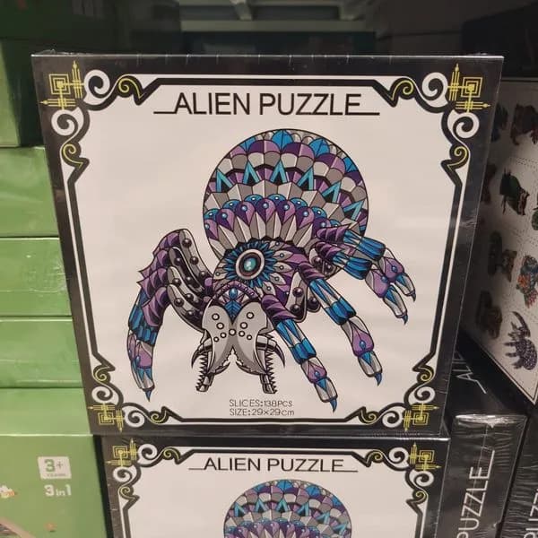 Puzzle Drewniane 138PCS 29x29cm Alien Puzzle Pająk