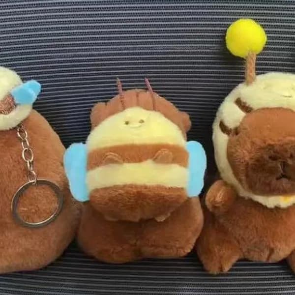 Brelok do Kluczy Kapibara Pluszowa Mix Wzorów Pszczoła 12szt