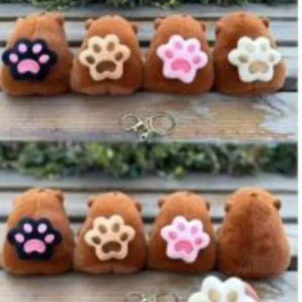 Brelok do Kluczy Kapibara Pluszowa z Łapką, Mix Kolorów 12 szt.