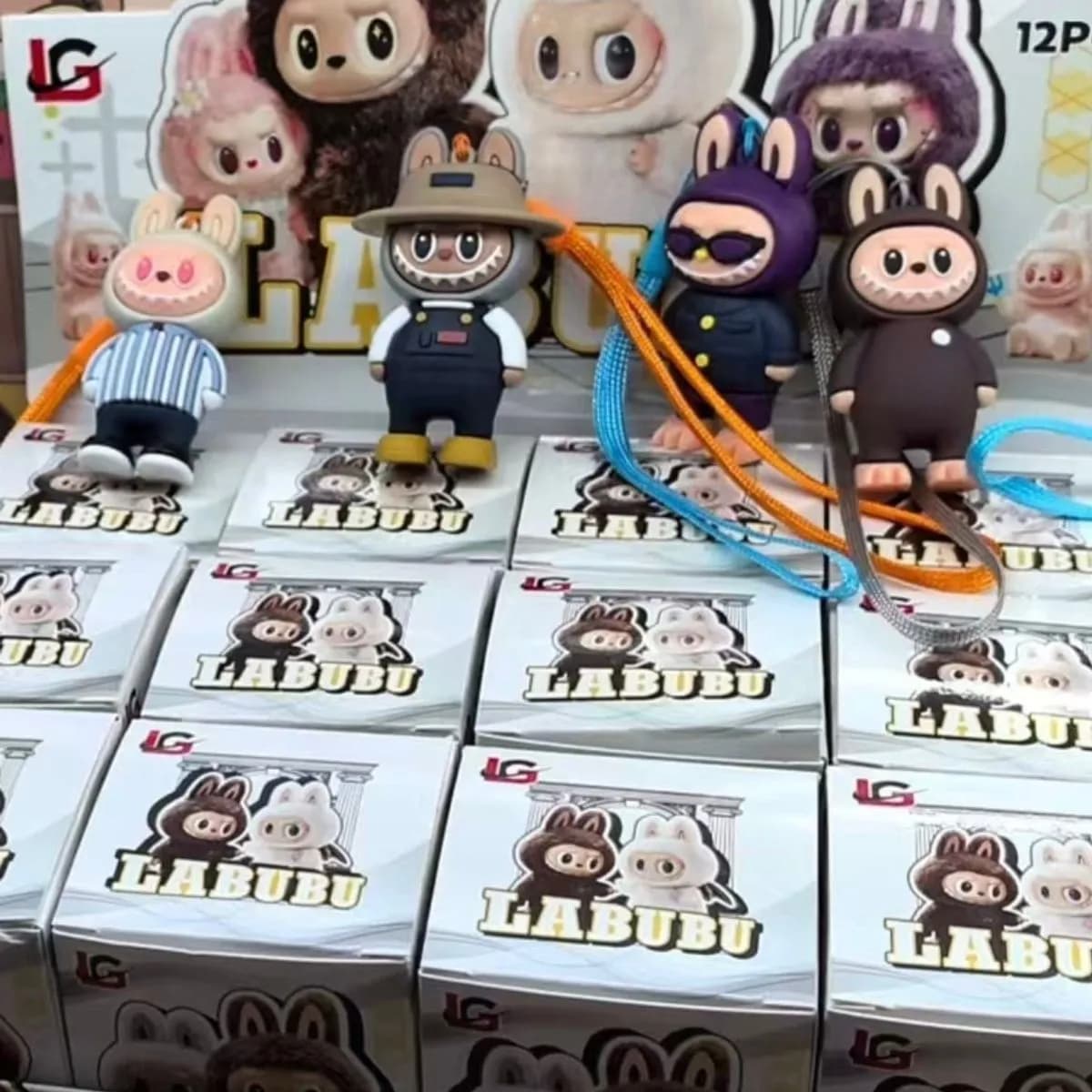 Blind Box Brelok Labubu Figurka Niespodzianka z Zawieszką 12szt