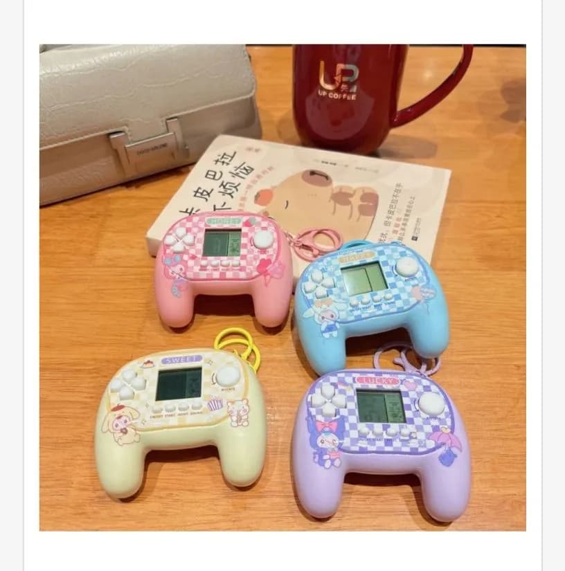 Brelok Zabawka Gra Elektroniczna LCD Różne Kolory