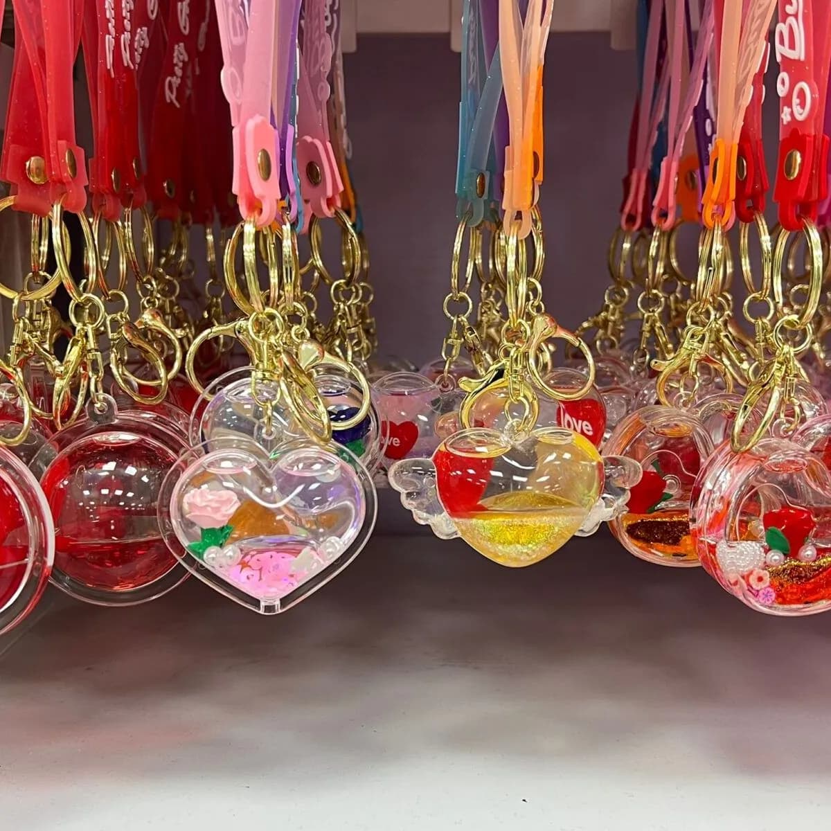 Brelok do kluczy z serduszkiem akrylowym