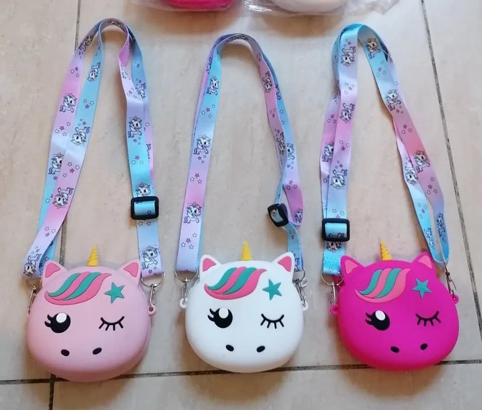 Brelok Silikonowa Torebka Jednorożec Różowy/Biały/Niebieski z Paskiem