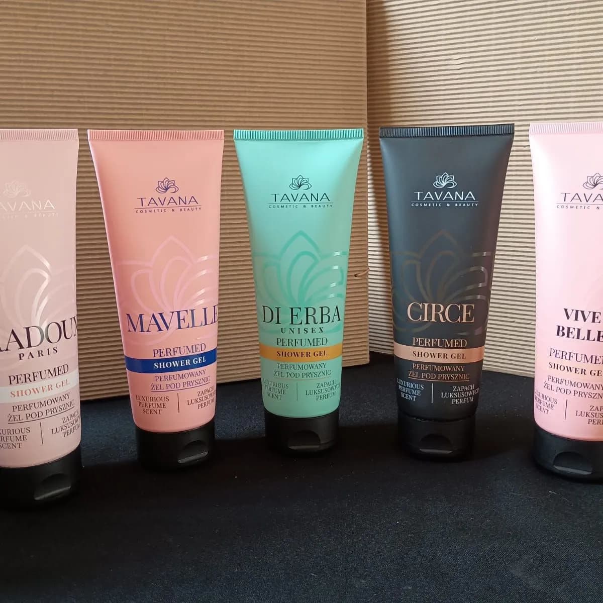 Żel Pod Prysznic Tavana Perfume Mix Zapachów 24 szt.