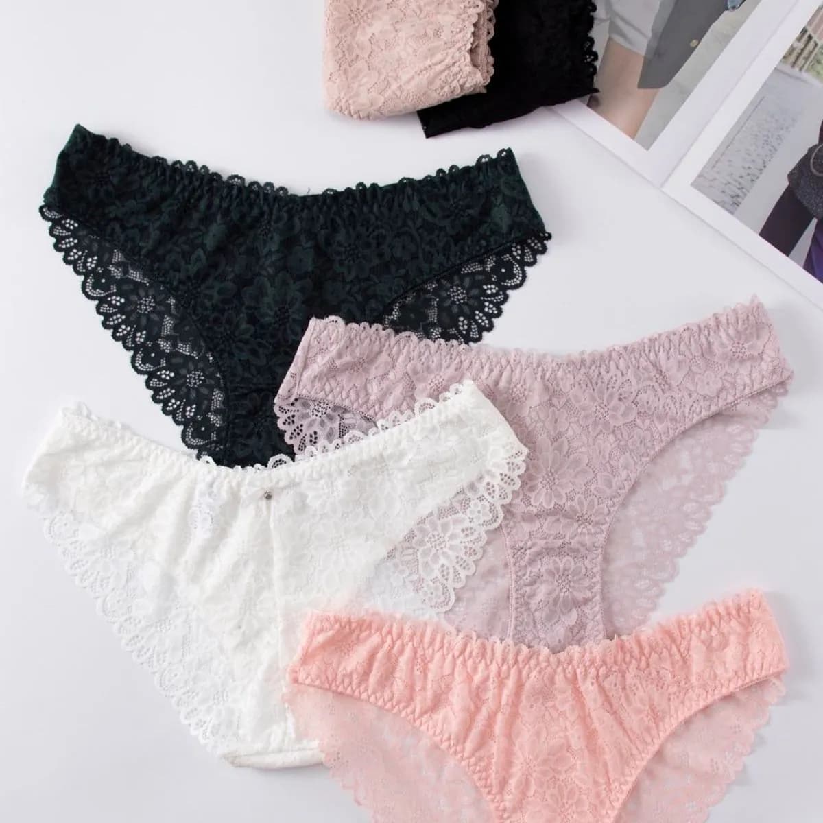 Majtki damskie Finella WSN80200 M L XL koronka 4szt