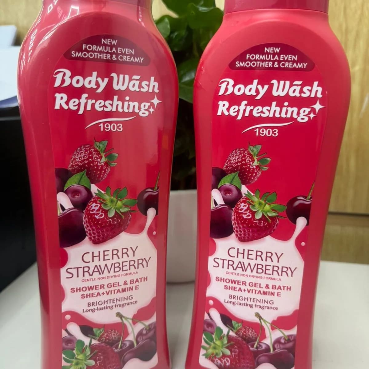 Body Wash Refreshing+ Cherry Strawberry Shower Gel & Bath 1903