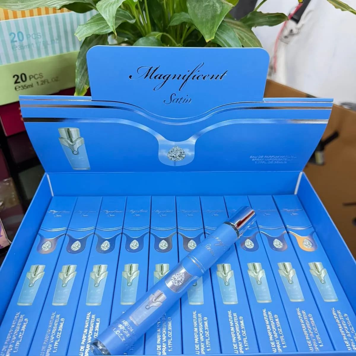 Perfumetki Magnificent Satin 35ml