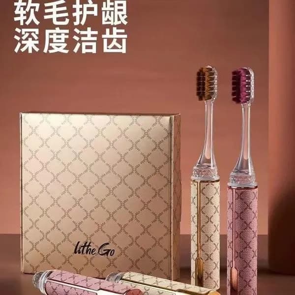Zestaw szczoteczek do zębów Little Go 4PCS
