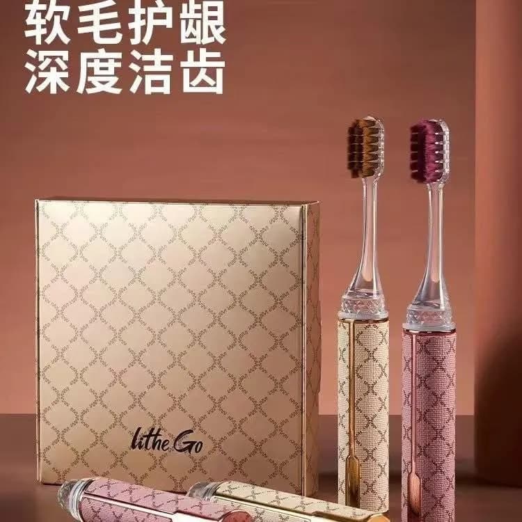 Zestaw szczoteczek do zębów Little Go 4PCS