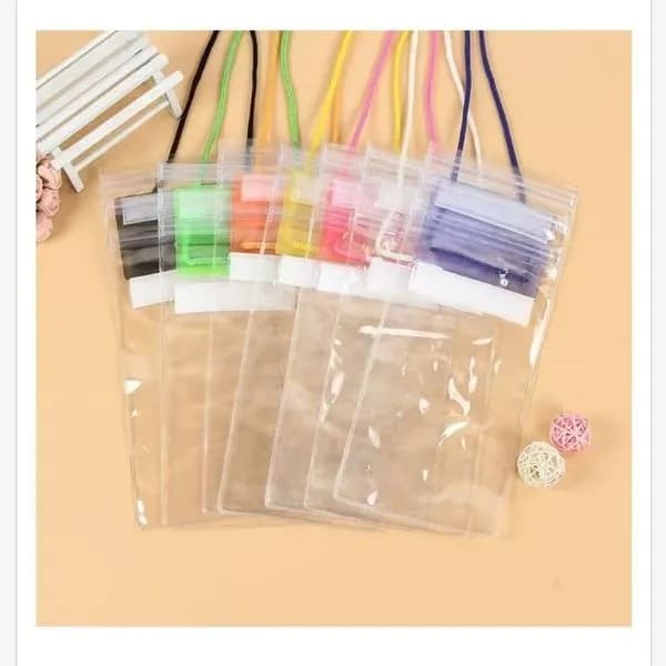 Wodoodporna torba na telefon z paskiem