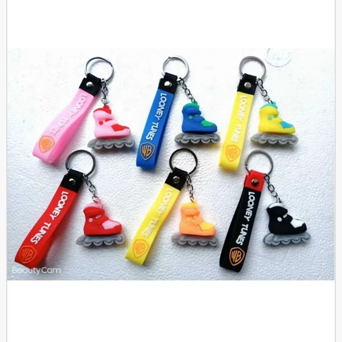 Brelok Looney Tunes Rolki Silikonowe Mix Kolorów