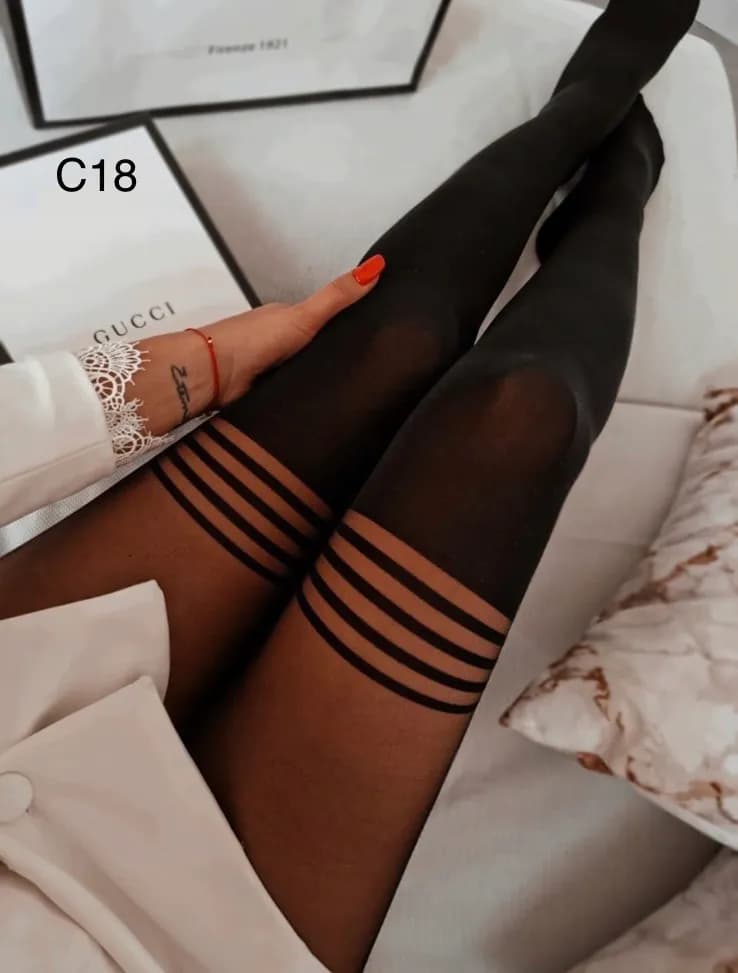 Rajstopy damskie czarne z poziomymi paskami C18