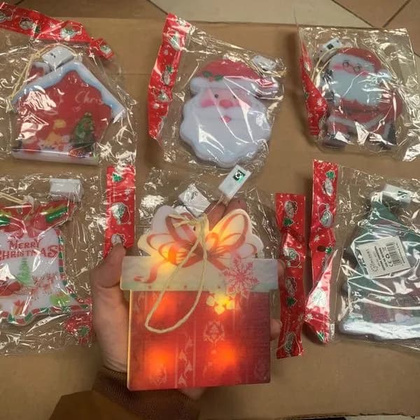 Ozdoba na Choinkę LED - różne wzory świąteczne