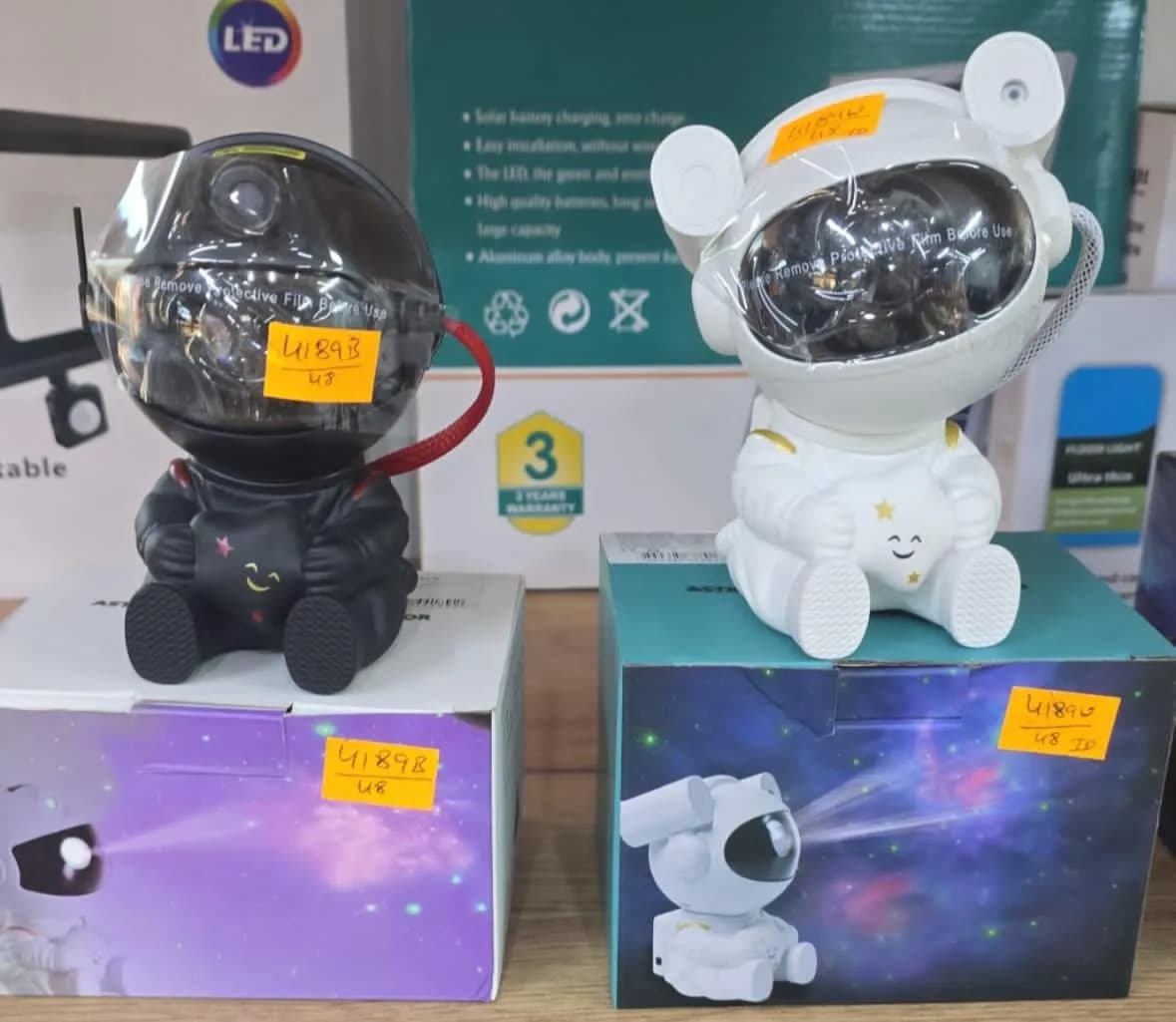 Projektor LED Lampka Astronauta Biała/Czarna