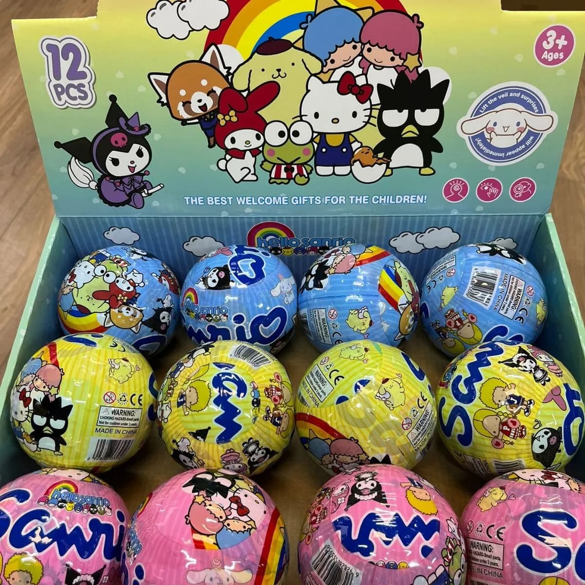 Zabawki Kula Sanrio 3+ w blistrze 12 szt