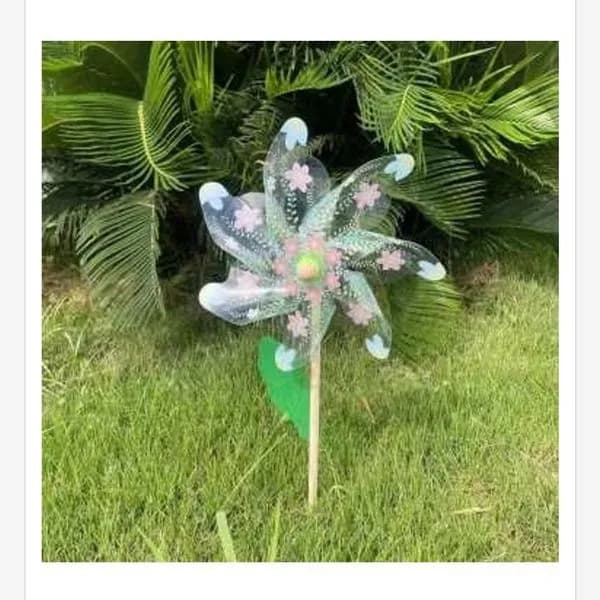 Wiatrak Plastikowy 24cm Kwiatowy