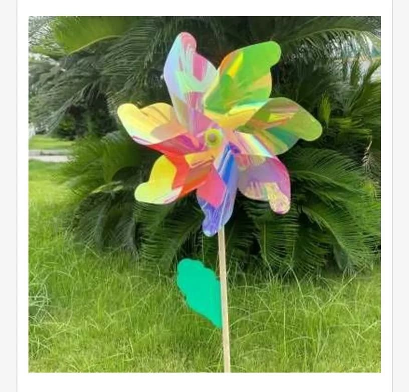 Wiatrak Plastikowy 18cm Tęczowy Holograficzny