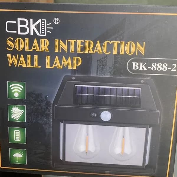 Solarna Lampa Ścienna LED