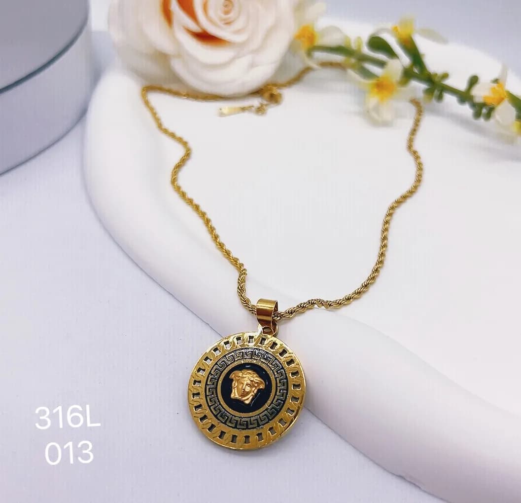 Łańcuszek damski z medalionem Medusa 03 złoty