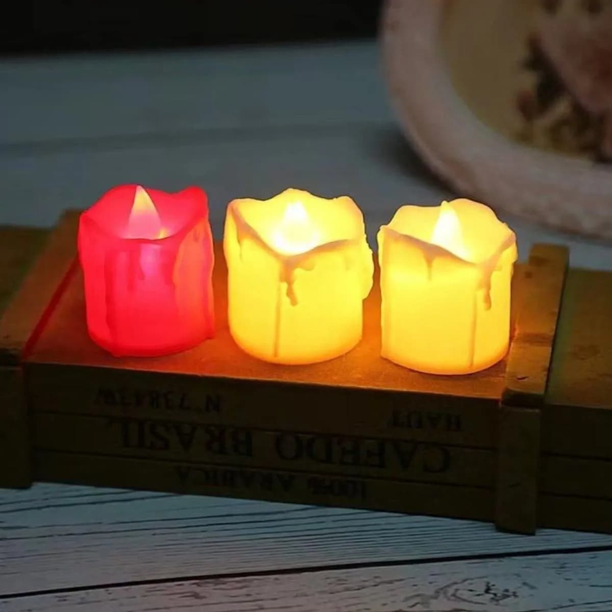 Świeca Elektryczna LED 4x5cm z Efektem Wosku - Mix Kolorów