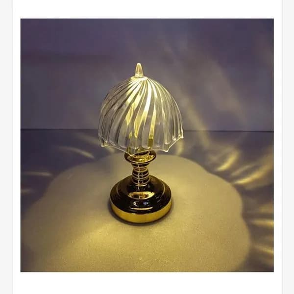 Lampka Stojąca 9x15cm Złota Podstawa Klosz Ryflowany