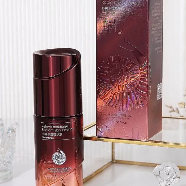 Esencja do twarzy Relève Moisture Radiant Skin Essence