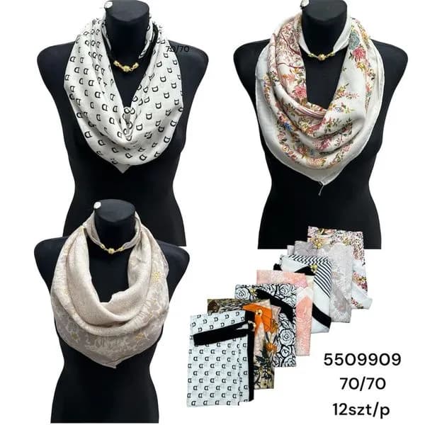 Szaliki damskie wzorzyste 70/70 cm, 12 szt/opak.