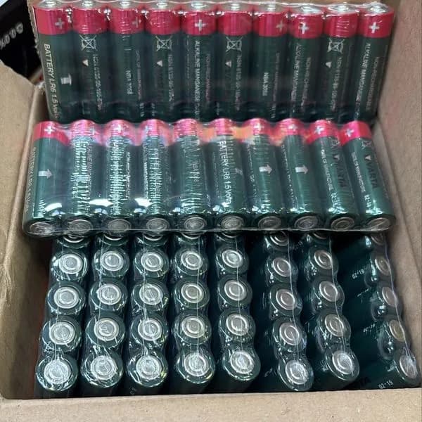 Pudełko Baterie Akaline Varta 10 Blistek