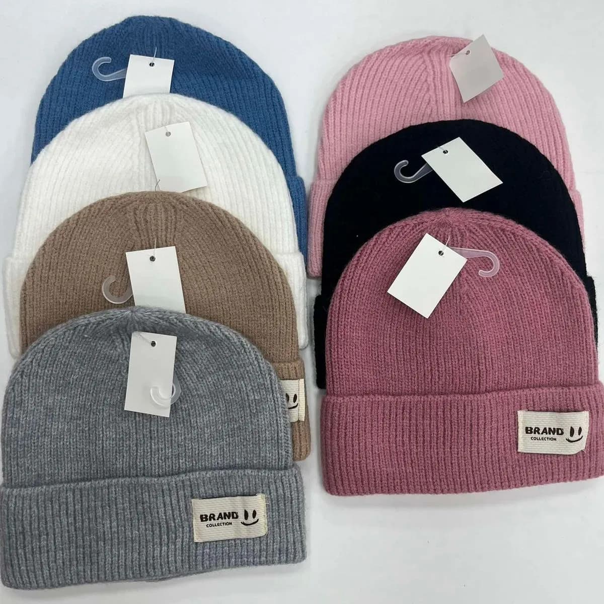 Czapki damskie beanie dzianinowe 7 kolorów SKU 2012026-36