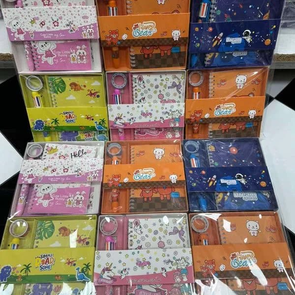 Zestaw Przyborów Szkolnych