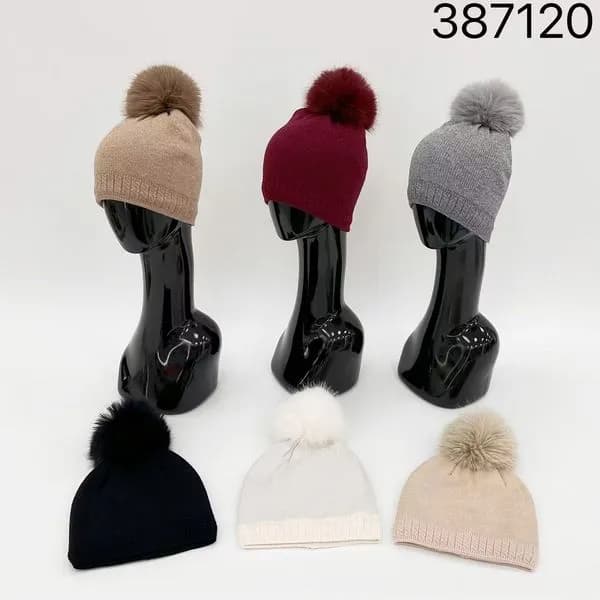 Czapka Zimowa Damska z Pomponem Mix Kolorów 12 szt.