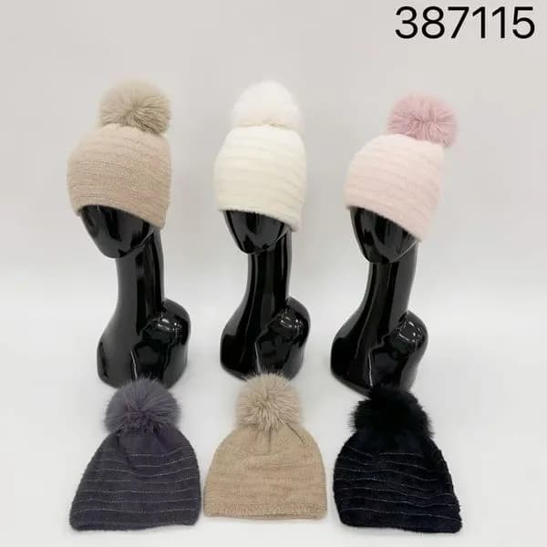 Czapka Zimowa Damska z Pomponem Prążkowana Mix Kolorów