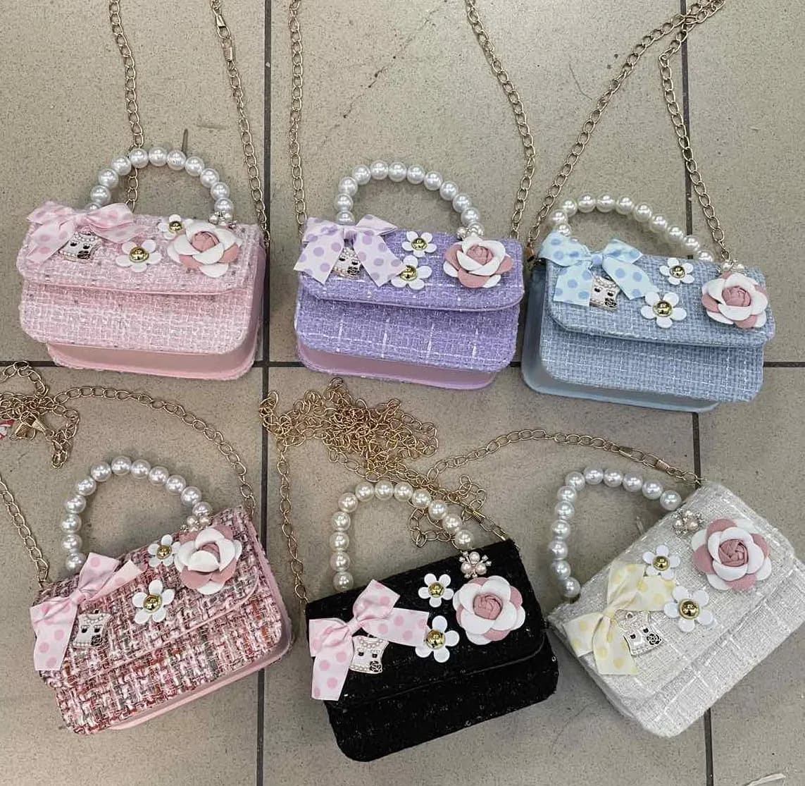 Torebki dla dzieci mini z perełkami i kwiatami 6 kolorów