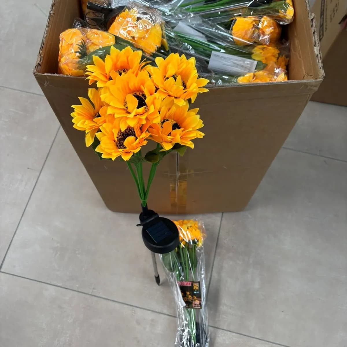 Lampa Kwiaty Solarna