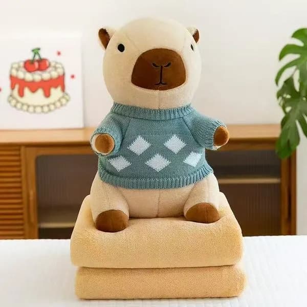 Maskotka Kapibara w swetrze na kocyku - zestaw 2w1