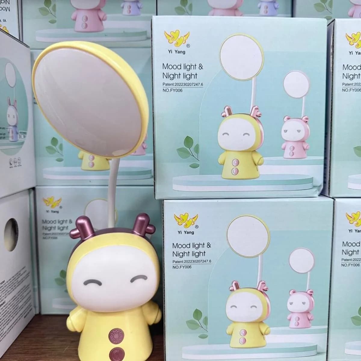 Lampka na noc LED Yi Yang FY006, postać żółta, 6 szt