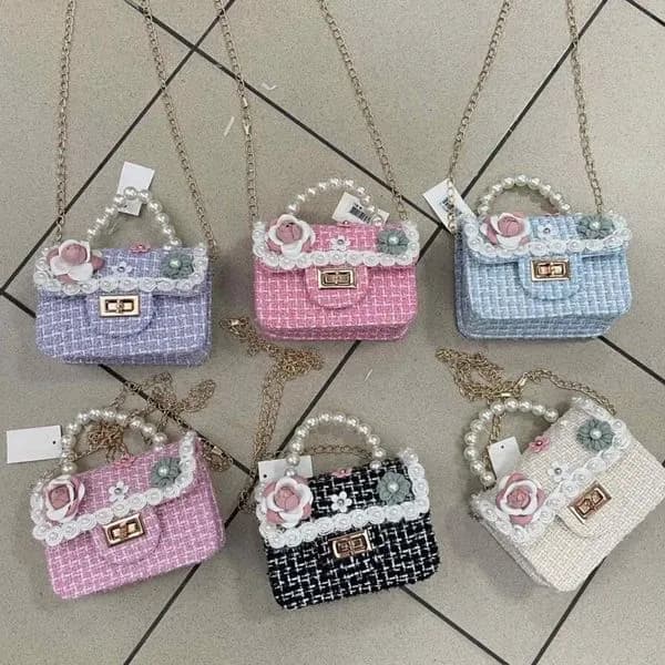 Torebka dla dzieci tweedowa z perłami i kwiatami, mix kolorów