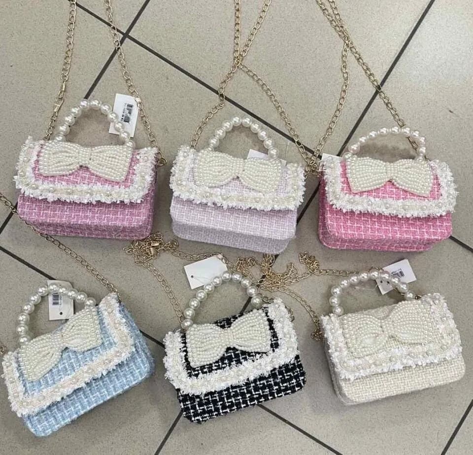 Torebka dla Dzieci Tweedowa z Perłową Kokardą i Łańcuszkiem