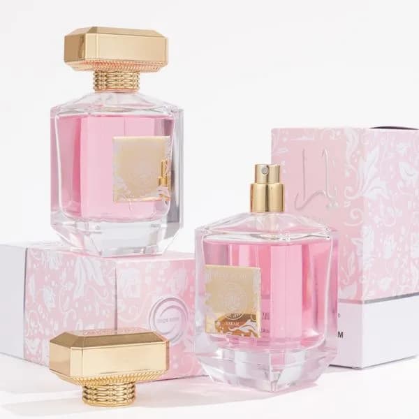 Perfumy damskie 100ml różowe w ozdobnej butelce