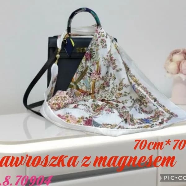 Chusta damska jedwabna 70x70cm wielobarwna